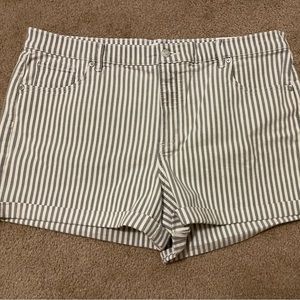 Loft gray & white striped roll short.